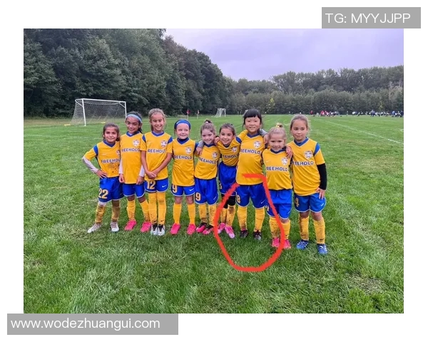 足球明星O型腿的独特魅力与风采解析及相关图片展示 足球明星O型腿的独特魅力与风采解析及相关图片展示