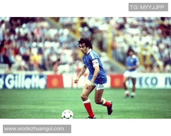 世界足球明星的传奇名字与他们背后的故事解析