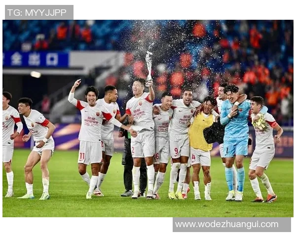 广州恒大迎战蔚山现代争夺亚冠荣耀全力以赴展现球队实力与决心